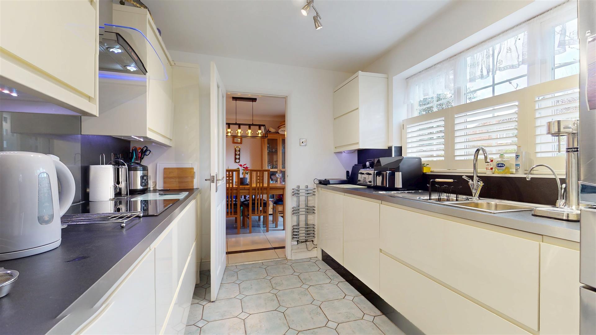 4 bed property in The Boundary, Milton Keynes